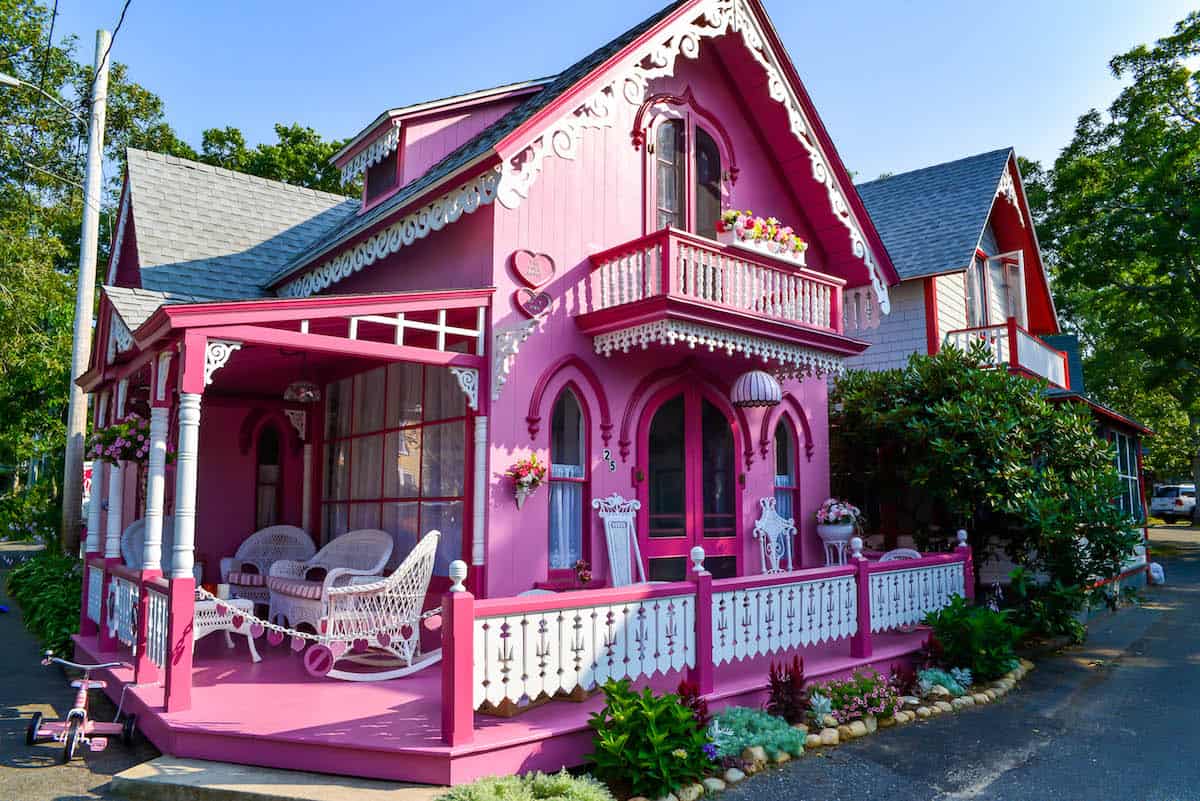 MV gingerbread cottages