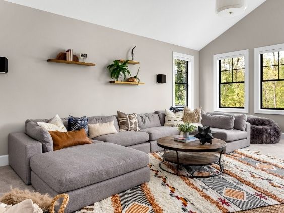 The Benefits of a Sectional vs. a Sofa for Your Home