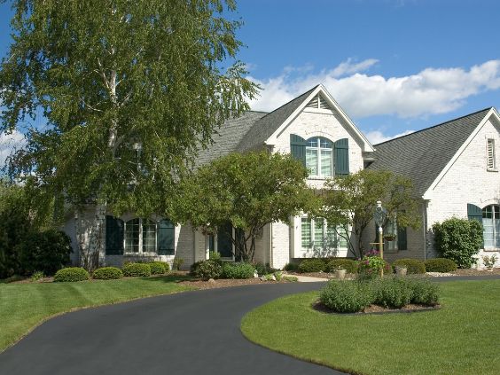 What To Consider When Paving a New Driveway